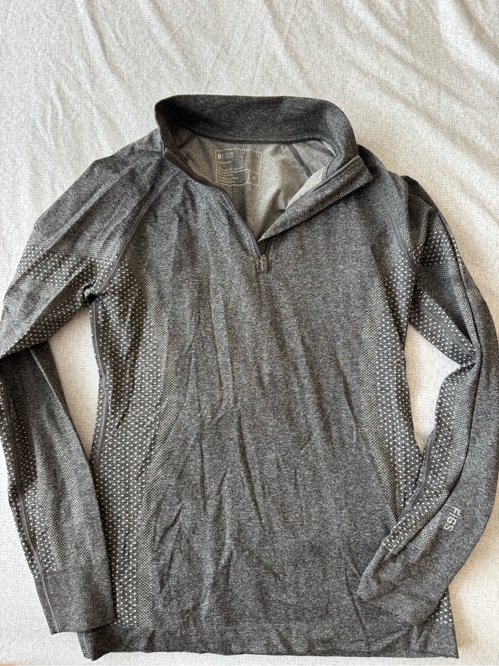 Figs women’s quarter zip long sleeve